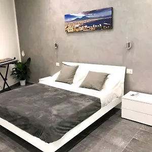 Cristina's House Дом отдыха Неаполь